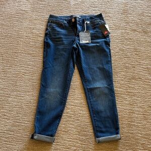 Democracy Indigo Cropped Jeans